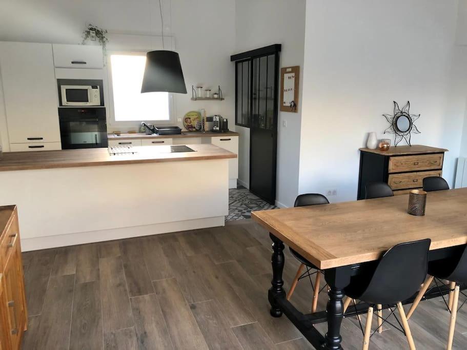 Logement De Plain-Pied Avec Jardin, Terrasse Gurgy Esterno foto