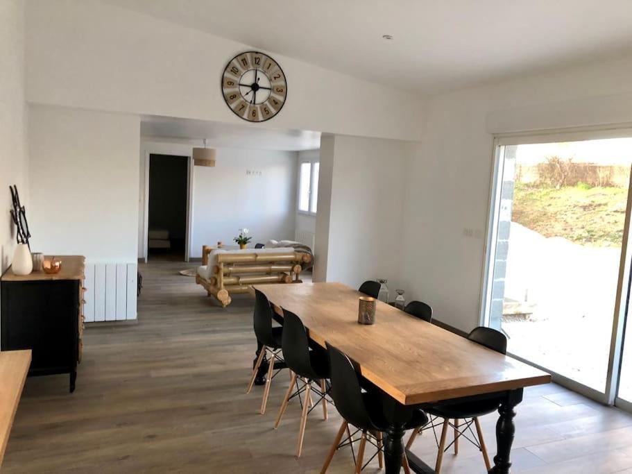 Logement De Plain-Pied Avec Jardin, Terrasse Gurgy Esterno foto